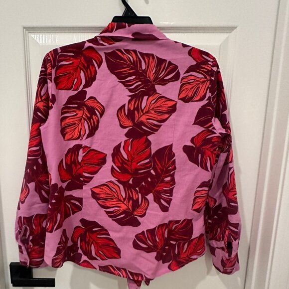 Sofia linen blend tie front top with pockets - Picture 2 of 5